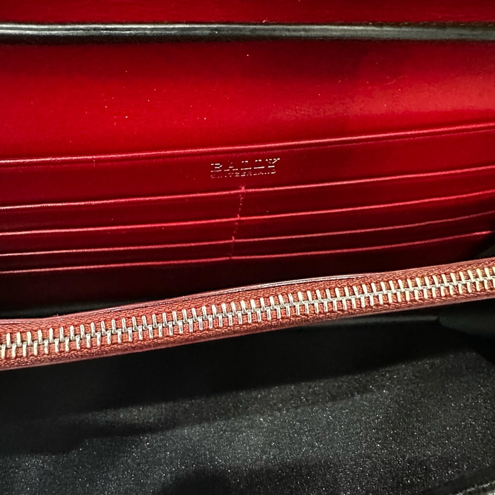 Bally Switzerland Pebbled Leather Wallet on Strap Crossbody – New Without Tags - Picture 7 of 12